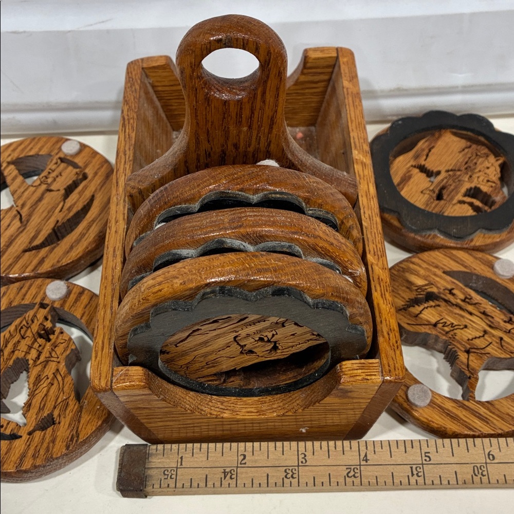 Set/8 Wooden Coaster Set with Holder Jigsaw Coasters With Animal Designs in Wood